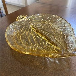 Stunning Vntg Amber Leaf Shaped Glass Serving Dish w/ Finger Loop Serving Handle